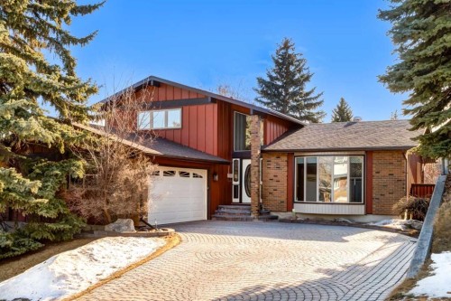 323 Parkridge Way Se, Calgary, AB - Outdoor