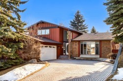 323 Parkridge Way SE Calgary, AB T2J 4Z5