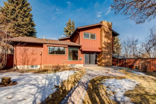 323 Parkridge Way Se, Calgary, AB - Outdoor