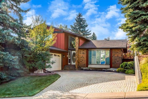 323 Parkridge Way Se, Calgary, AB - Outdoor