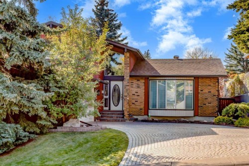 323 Parkridge Way Se, Calgary, AB - Outdoor