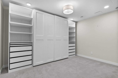 4060 Kovitz Lane Nw, Calgary, AB - Indoor Photo Showing Other Room