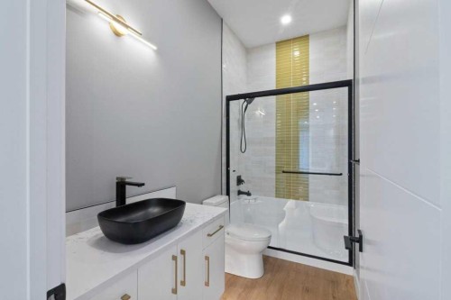 282 Muirfield Crescent, Lyalta, AB - Indoor Photo Showing Bathroom