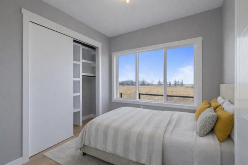 282 Muirfield Crescent, Lyalta, AB - Indoor Photo Showing Bedroom