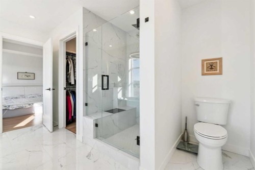 255-7820 Spring Willow Drive Sw, Calgary, AB - Indoor Photo Showing Bathroom