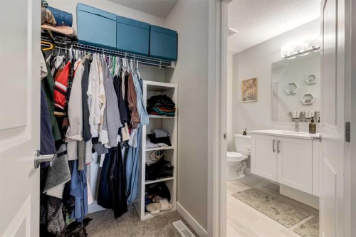 212 Crestbrook Common Sw, Calgary, AB - Indoor