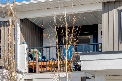 212 Crestbrook Common Sw, Calgary, AB -  With Exterior