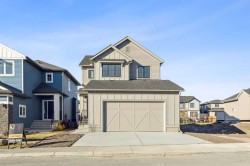 120 Quartz Crescent  Cochrane, AB T4C 3G2