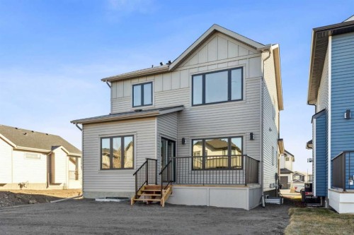 120 Quartz Crescent, Cochrane, AB - Outdoor With Exterior
