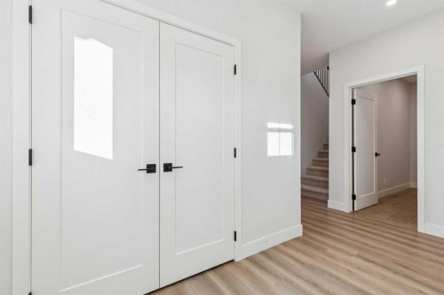 120 Quartz Crescent, Cochrane, AB - Indoor Photo Showing Other Room