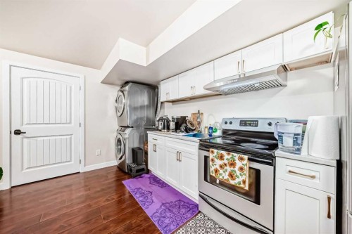 46 Cranford Gardens Se, Calgary, AB - Indoor Photo Showing Kitchen