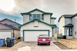 215 Appleglen Park SE Calgary, AB T2A 7V9
