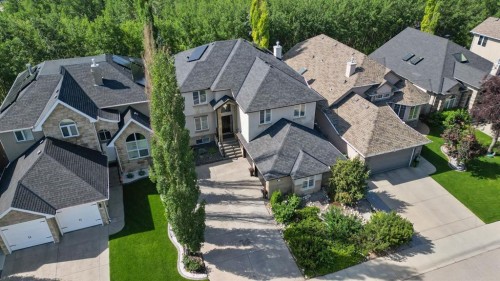1458 Strathcona Drive Sw, Calgary, AB - Outdoor With Facade