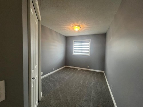 200 Hawkbury Close Nw, Calgary, AB - Indoor Photo Showing Other Room