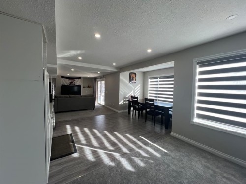 200 Hawkbury Close Nw, Calgary, AB - Indoor Photo Showing Other Room