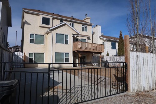 200 Hawkbury Close Nw, Calgary, AB - Outdoor With Balcony With Exterior