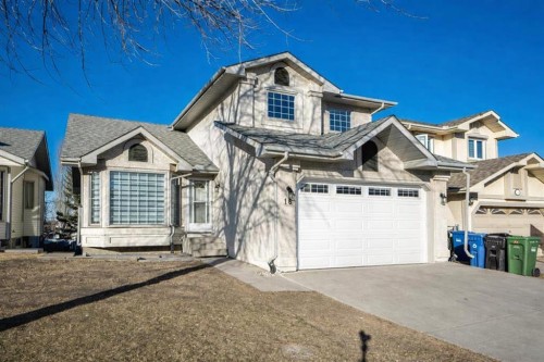 16 Sandringham Close Nw, Calgary, AB - Outdoor With Facade