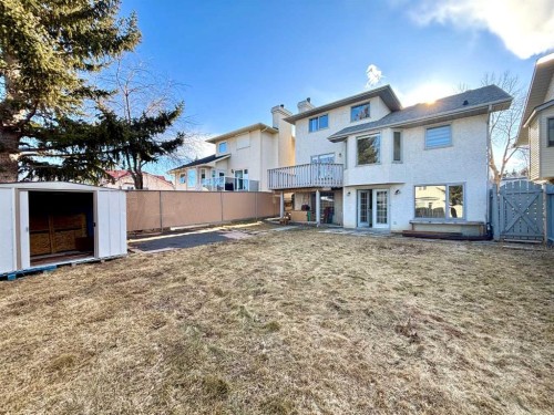 16 Sandringham Close Nw, Calgary, AB - Outdoor