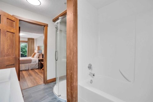 102-121 Kananaskis Way, Canmore, AB - Indoor