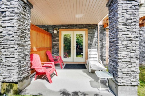102-121 Kananaskis Way, Canmore, AB - Outdoor
