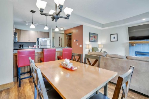 102-121 Kananaskis Way, Canmore, AB - Indoor Photo Showing Dining Room