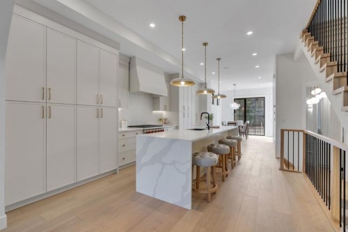 1904 48 Avenue Sw, Calgary, AB - Indoor Photo Showing Kitchen With Upgraded Kitchen