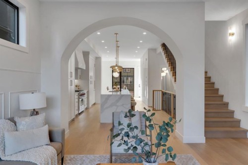 1904 48 Avenue Sw, Calgary, AB - Indoor