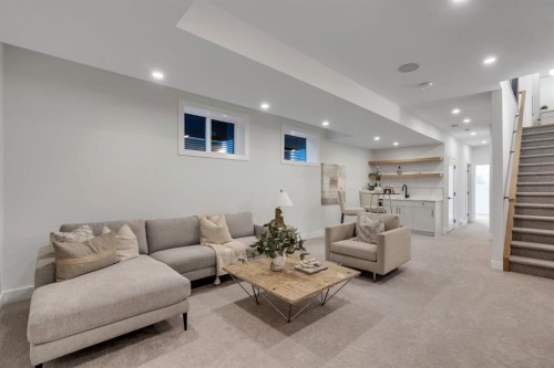1904 48 Avenue Sw, Calgary, AB - Indoor Photo Showing Living Room