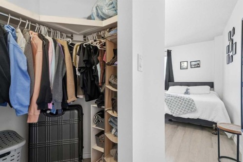 604-2011 University Drive Nw, Calgary, AB - Indoor With Storage