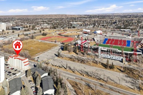 604-2011 University Drive Nw, Calgary, AB - Outdoor With View