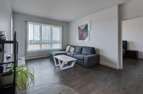 3101-175 Silverado Boulevard Sw, Calgary, AB - Indoor Photo Showing Living Room