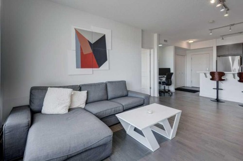 3101-175 Silverado Boulevard Sw, Calgary, AB - Indoor Photo Showing Living Room