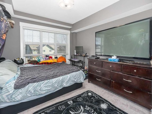 1203-11 Mahogany Row Se, Calgary, AB - Indoor Photo Showing Bedroom