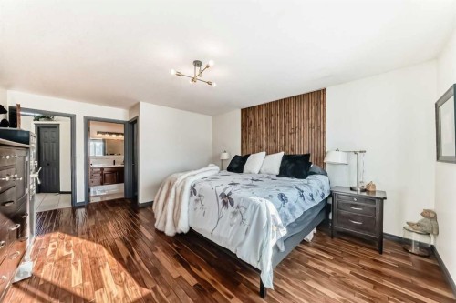 127 Duston Street, Red Deer, AB - Indoor Photo Showing Bedroom