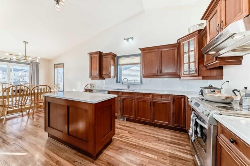 127 Duston Street, Red Deer, AB - Indoor Photo Showing Kitchen
