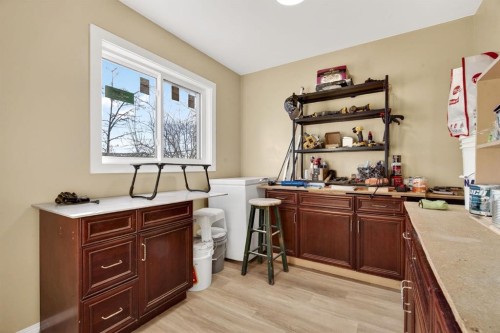 209 Sunset Boulevard Sw, Diamond Valley, AB - Indoor