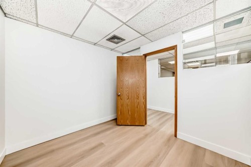 Lower-2139 4 Avenue Nw, Calgary, AB 