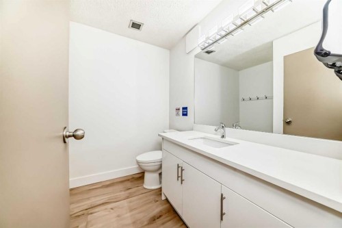 Lower-2139 4 Avenue Nw, Calgary, AB 