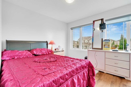 209 Windford Park Sw, Airdrie, AB - Indoor Photo Showing Bedroom