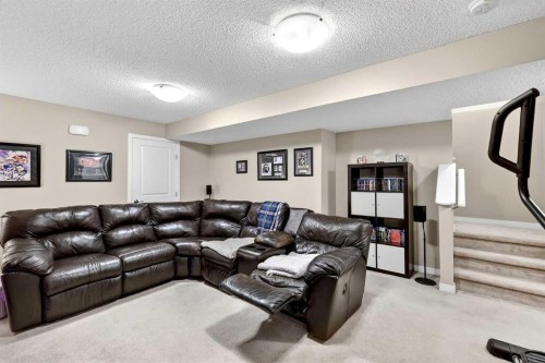 90 Walden Crescent Se, Calgary, AB - Indoor Photo Showing Living Room