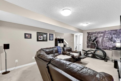 90 Walden Crescent Se, Calgary, AB - Indoor