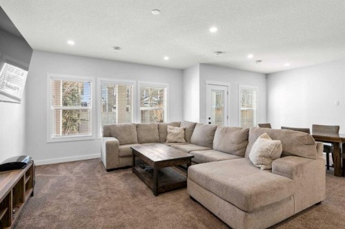 99 Ridge View Close, Cochrane, AB - Indoor Photo Showing Living Room