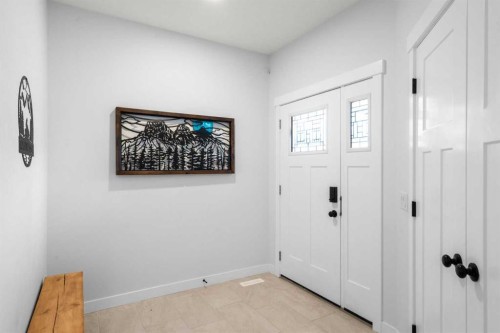 99 Ridge View Close, Cochrane, AB - Indoor Photo Showing Other Room