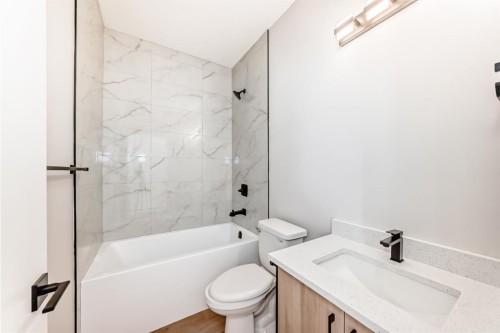 1947 Mccaskill Drive, Crossfield, AB - Indoor Photo Showing Bathroom