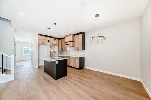 1947 Mccaskill Drive, Crossfield, AB - Indoor Photo Showing Kitchen