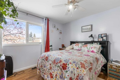653 Macewan Drive, Carstairs, AB - Indoor Photo Showing Bedroom