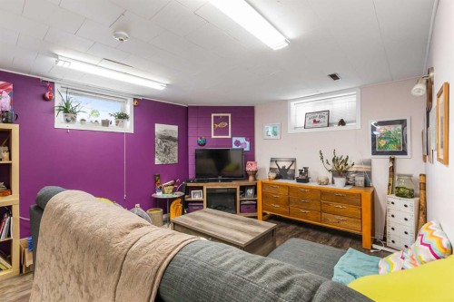 653 Macewan Drive, Carstairs, AB - Indoor