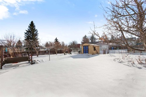 653 Macewan Drive, Carstairs, AB - Outdoor