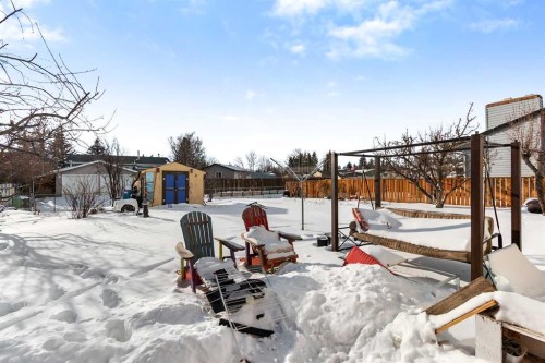 653 Macewan Drive, Carstairs, AB - Outdoor