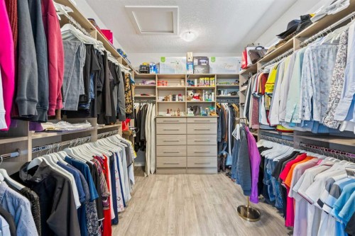 144 Legacy Mount Se, Calgary, AB - Indoor With Storage